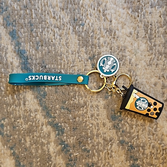 NWOT ☕️ Tumbler Coffee Keychain Bag Charm Green and Black - Picture 2 of 7